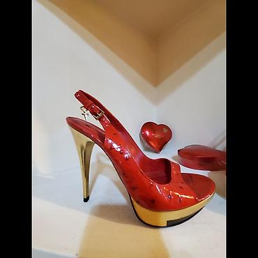 Basanoşka və səndəllər: Ölçü: 38, rəng - Qırmızı, Yeni — 4