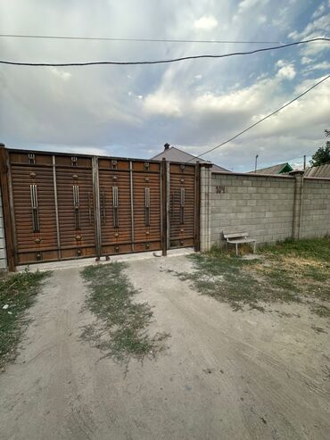 дом в чок тале: Дом, 100 м², 4 комнаты, Собственник, Косметический ремонт