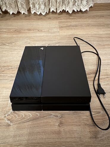 Xbox Series S: Sony PlayStation 4 (PS4) oyun konsolu – fat model, 1TB yaddaş, Disk