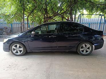 Транспорт: Honda Civic: 2006 г., 1.8 л, Автомат, Бензин, Седан — 3