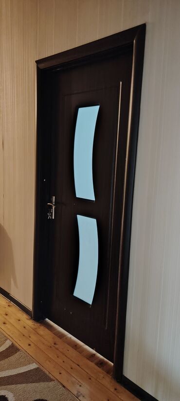 Otaq qapıları: İşlənmiş MDF Otaq qapısı Zəmanətsiz, Ödənişli quraşdırma, Ödənişli çatdırılma