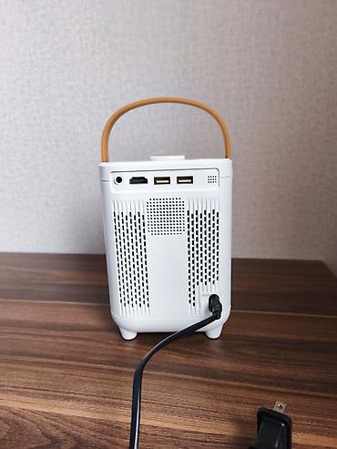 Proyektorlar: Portativ Proyektor – BT 5.0 & Wi‑Fi Əsas xüsusiyyətlər: - Ev — 4