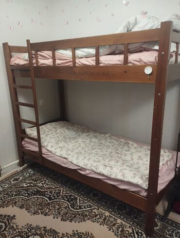 купить кухонный шкафчик напольный: Двухъярусная кровать из массива дерева с матрасом Характеристики: -