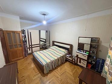 xırdalan bina evi: Bakı, 8-ci kilometr, 3 otaqlı, Köhnə tikili, m. Xalqlar Dostluğu, 80 kv. m — 8