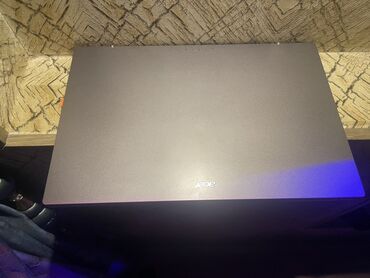 Acer: Acer noutbuk - Korpus: metalik-boz qapaq, incə və yığcam dizayn - — 2