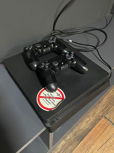 playstation 4 pro oyunları: Playstation klub üçün avadanlıqlar satılır Yellənən oturacaqlar — 2