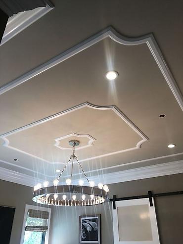 Монтажные работы: Профессиональный монтаж плинтусов - Установка потолочных и напольных — 10