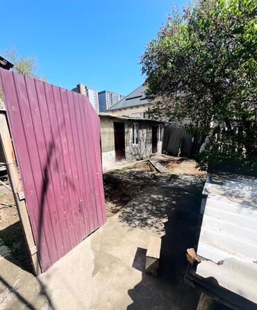 Продажа домов: Полдома, 75 м², 4 комнаты, Собственник, Старый ремонт at lalafo.kg — 6 Продажа домов: Полдома, 75 м², 4 комнаты, Собственник, Старый ремонт — 6