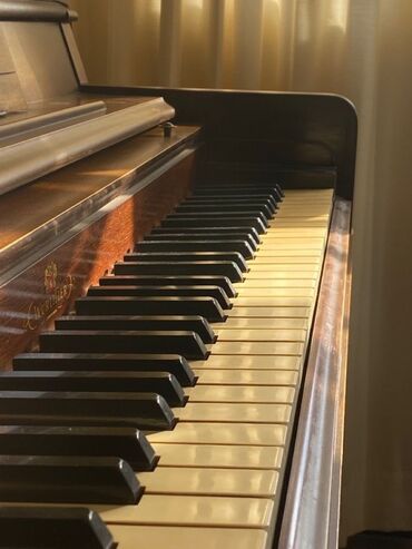 сдам квартиру в бишкеке без посредников 2021: Уроки игры на фортепиано | С выездом на дом