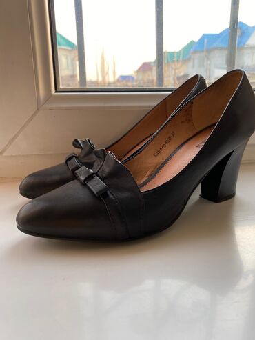 38 размер туфли: Туфли 38, цвет - Черный