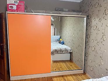 2 m: Sürgülü qapılı geyim dolabı - İki qapılı konstruksiya: biri böyük tam — 1