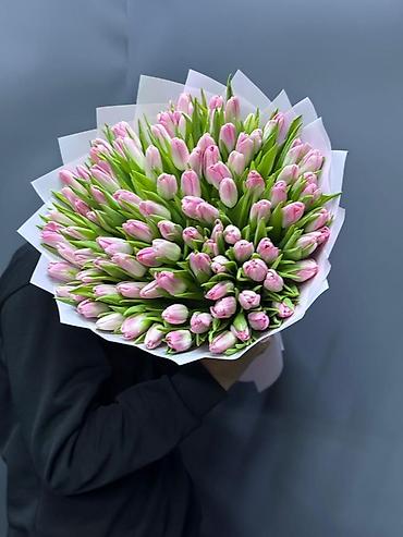 Букеты из живых цветов: - Профессиональная флористическая сборка и гармоничные цветовые — 18