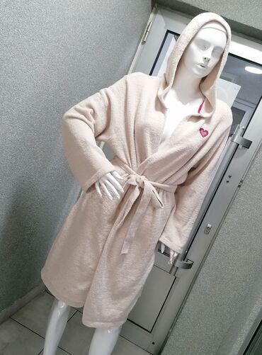 nosene gace: XL (EU 42), Used, color - Beige