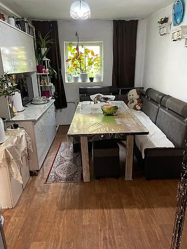 Продажа коттеджей и домов: СрочноПродается домна очень уютномтииихом переулкев маленьком — 12