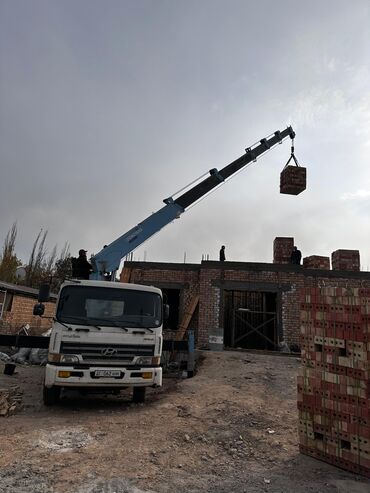 дом на обмен: Услуги автовышки-манипулятора подаём кирпичи на этажи кирпич