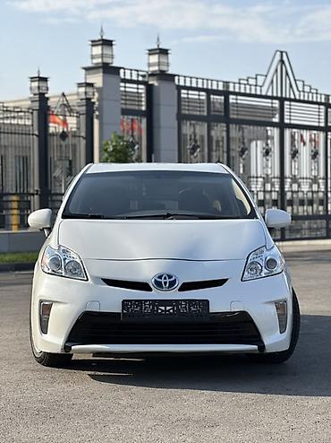hyundai ionic: Toyota Prius: 2015 г., 1.8 л, Вариатор, Гибрид, Лифтбек — 1