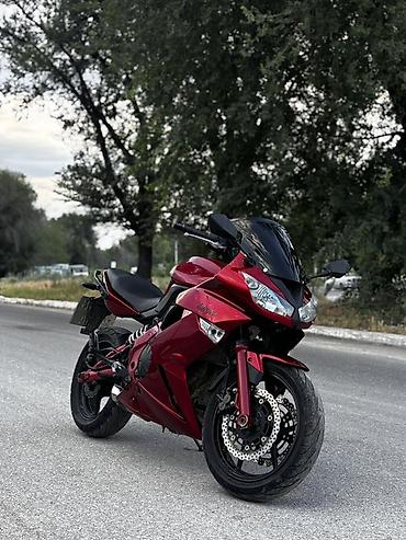 650: Спортивный мотоцикл Kawasaki Ninja (серия 650R/ER-6f), цвет бордовый — 3