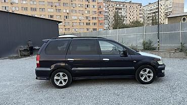 7 местка: Mitsubishi Space Wagon: 2004 г., 2.4 л, Механика, Бензин, Минивэн — 7