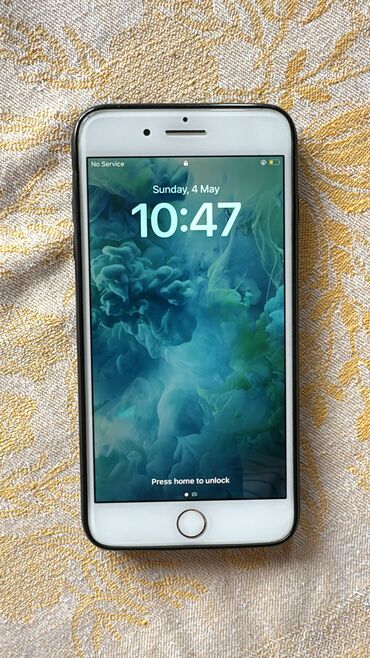 ipone 6 plus: IPhone 8 Plus, 64 GB, Matte Gold, Barmaq izi