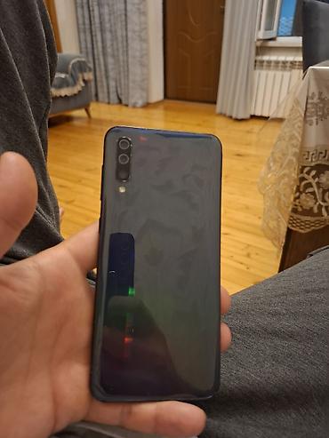 samsung a50 kabrolari: Samsung Galaxy A50, rəng - Qara, Barmaq izi — 5