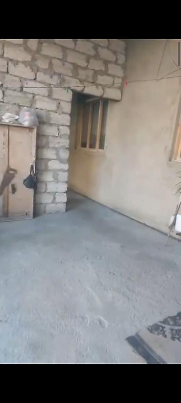 Həyət evləri və villaların satışı: Satilir kurdexanida akkord teref 300metr iceride real aliciya endrim — 3