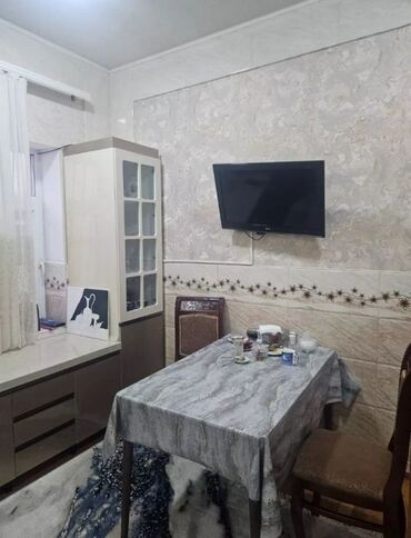bine savxozda ucuz evler: Bine savxoz da 3 otaqli adelni heyet evi kiraye verilir yola yaxindir