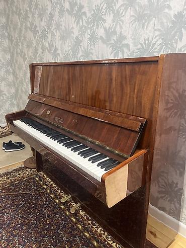 klaviş: Upright pianino – “Торге” (Torge) markalı - Klassik upright (şaquli) — 1