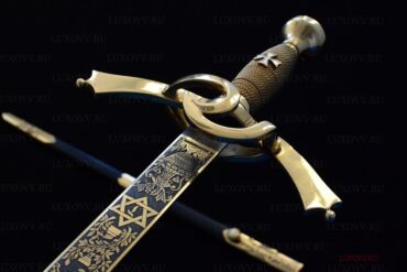 Коллекционные ножи: Продам Масонский меч традиционный из дамасской стали 256 слоев имеется — 2