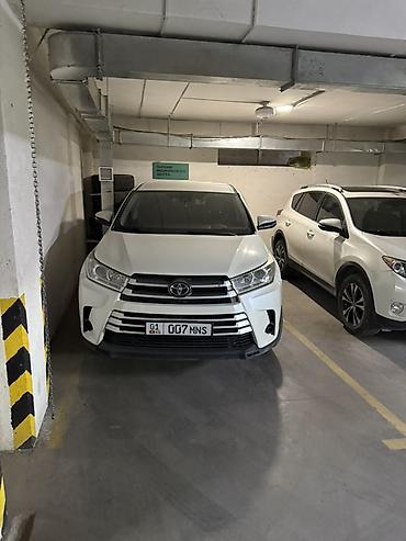 geeli coolray: Toyota Highlander: 2019 г., 3.5 л, Автомат, Бензин, Кроссовер — 1