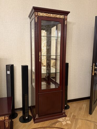 Qonaq otağı dəstləri: İşlənmiş, Jurnal masası, İtaliya — 5