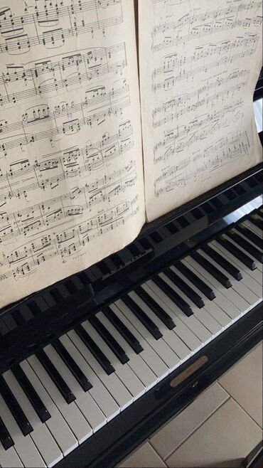 Музыкальные инструменты: Уроки фортепиано 🎹 
45минут-600 сом
самовызов