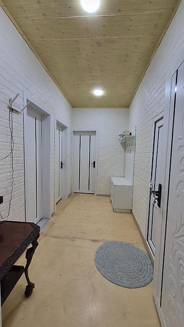 heyet evler: Hövsan qəs. 5 otaqlı, 87 kv. m, Kredit yoxdur, Orta təmir — 4