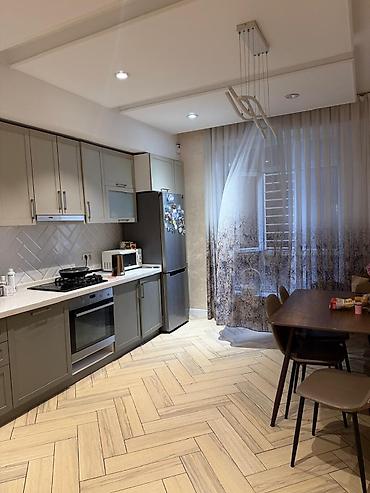 🏠 Сдаётся 3-комнатная квартира в ЖК «7 Небо» 📍 4 этаж 📐 Площадь — 109