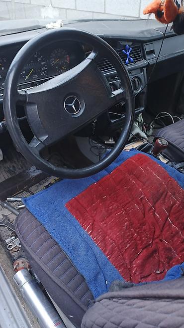 мб 190: Mercedes-Benz 190: 1996 г., 2 л, Механика, Седан — 2