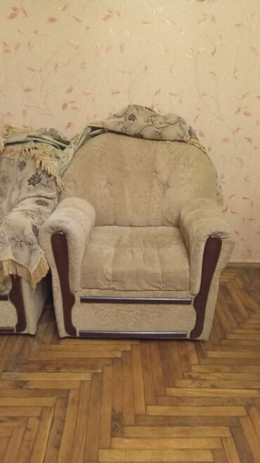 divan dəstləri: İşlənmiş, Divan, 2 kreslo, Bazalı, Açılan