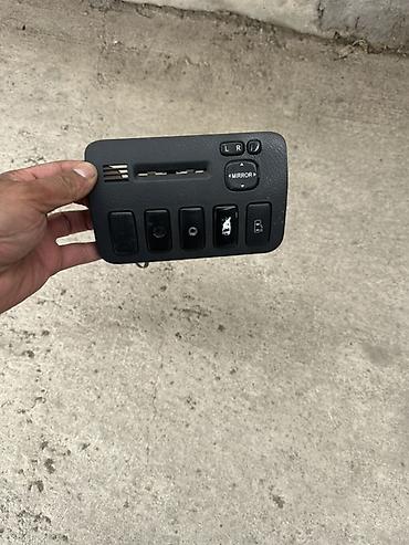 Бампер и комплектующие: Бампер Toyota, Оригинал — 8