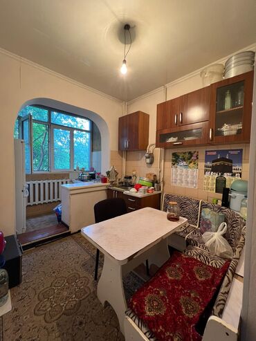 Продажа квартир: 3 комнаты, 80 м², 106 серия, 2 этаж, Старый ремонт