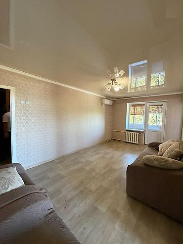 Продажа квартир: 3 комнаты, 55 м², Чекиш-Ата рынок Индивидуалка, 5 этаж, Косметический ремонт — 1