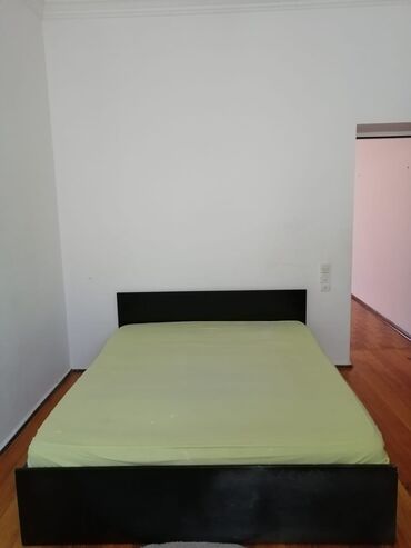 taxt 2ci əl: Б/у, Двуспальная кровать, С матрасом, Без выдвижных ящиков, Азербайджан
