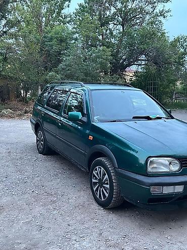 Транспорт: Volkswagen Golf Variant: 1994 г., 1.8 л, Механика, Бензин, Универсал — 3