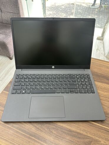 HP: HP 15.6 ", Intel Core i5, 256 GB