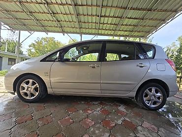 Toyota Corolla Verso: 2004 г., 1.8 л, Механика, Бензин, Хэтчбэк — 6