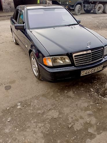 фургоны категории б: Mercedes-Benz 200: 2 л | 1997 г. Седан — 2