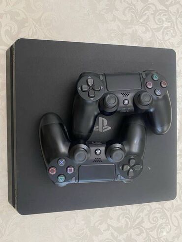 sony plastation 4: Playstation 4 в отличном состоянии работает не греется технически