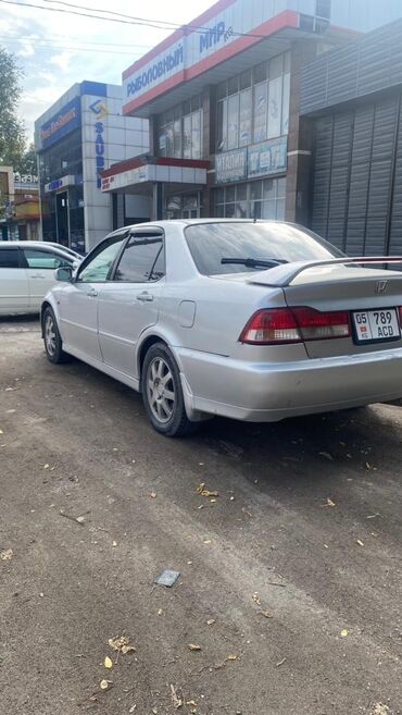 Honda: Honda Accord: 2001 г., 2 л, Автомат, Газ, Седан