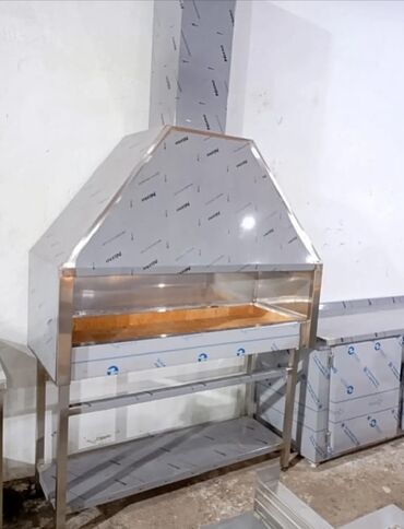 hava ceken: Paslanmayan metaldan hazırlanmış, tüstünü çıxarmaq üçün nəzərdə