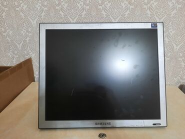 микрофон усилитель: Монитор, Samsung, Колдонулган, LCD, 16" - 17"