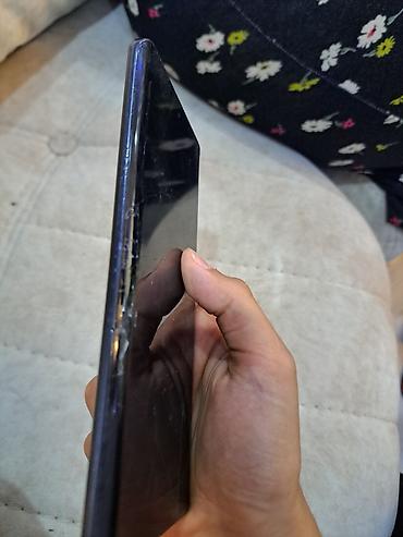 nar limitsiz 1 saat: Honor X9b, 256 GB, rəng - Qara, Qırıq — 2
