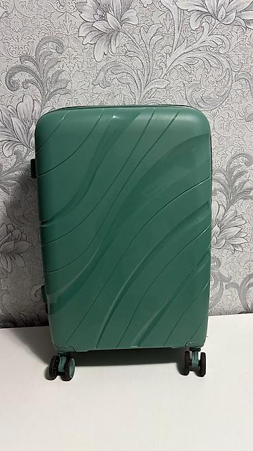 Чемоданы: Чемодан, Материал: Пластик, Средний (40 - 70 л) — 5