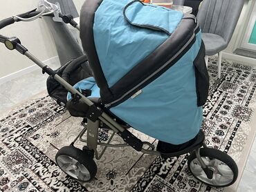 детские коляски для близнецов: Коляска, цвет - Голубой, Б/у